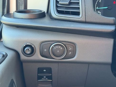 Used 2023 Ford Transit 350 XLT image 21