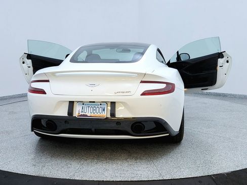 Used 2015 Aston Martin Vanquish Coupe image 54
