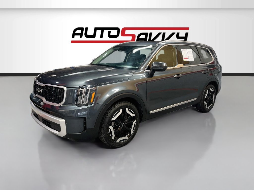 Used 2024 Kia Telluride EX AWD/4WD image 3