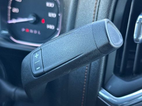 Used 2021 GMC Sierra 1500 AT4 image 23