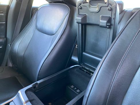 Used 2019 Chrysler 300 Limited AWD/4WD image 61