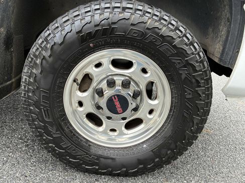 Used 2007 GMC Sierra 3500 SLE w/ Heavy-Duty Power Package image 26