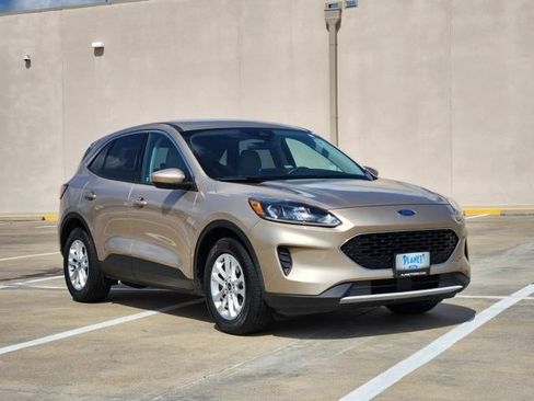 Used 2020 Ford Escape SE FWD image 3