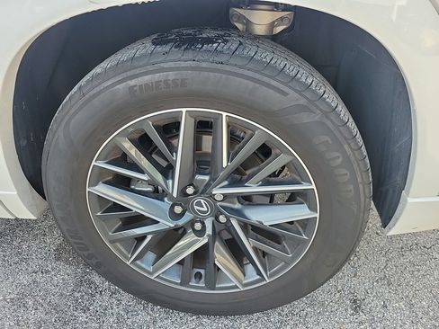 Used 2025 Lexus TX 350 FWD w/ Technology Package image 10