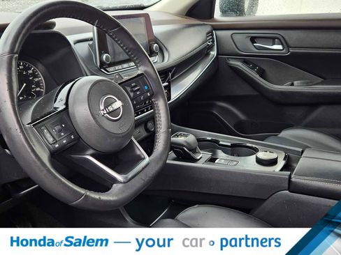 Used 2023 Nissan Rogue SV w/ SV Premium Package image 2