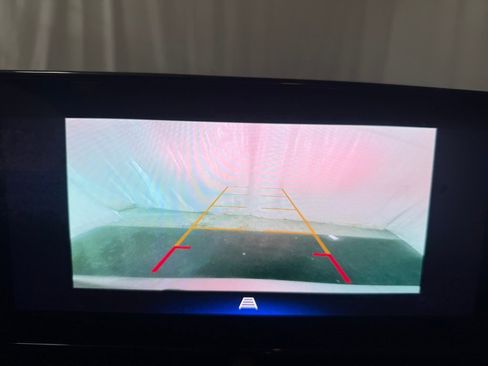 Used 2024 Chevrolet Trax RS w/ Sunroof Package image 34