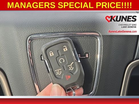 Used 2016 GMC Yukon Denali image 37