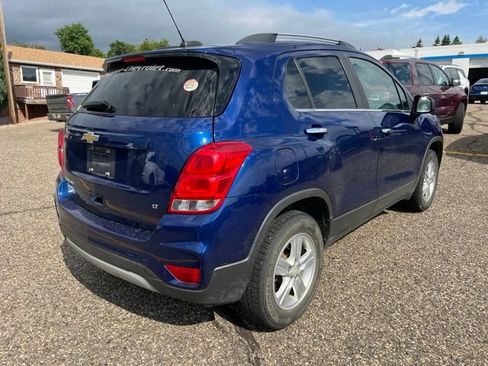 Used 2017 Chevrolet Trax LT w/ LT Convenience Package AWD/4WD image 8