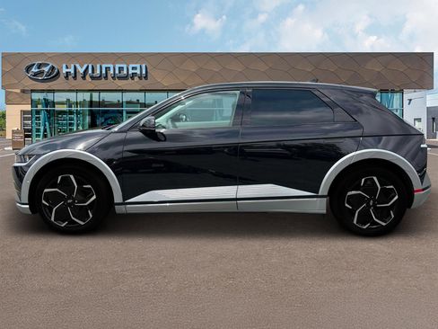 New 2024 Hyundai Ioniq 5 Limited image 3