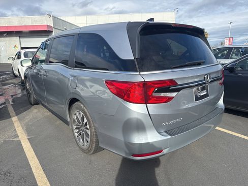 Used 2024 Honda Odyssey EX-L image 4