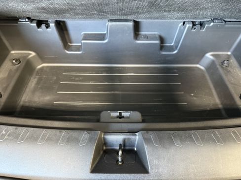 Used 2018 Chevrolet Traverse LT AWD/4WD image 7