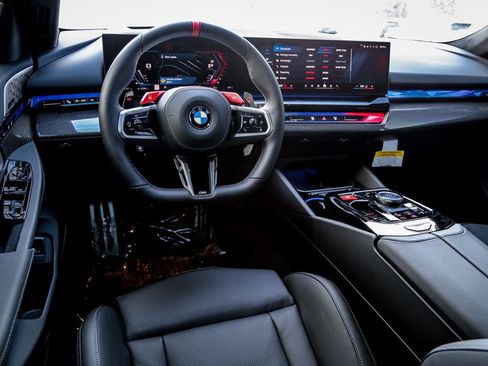 New 2026 BMW M5 Touring image 17