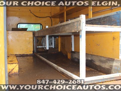 Used 2009 Ford F550 2WD Regular Cab Super Duty image 17