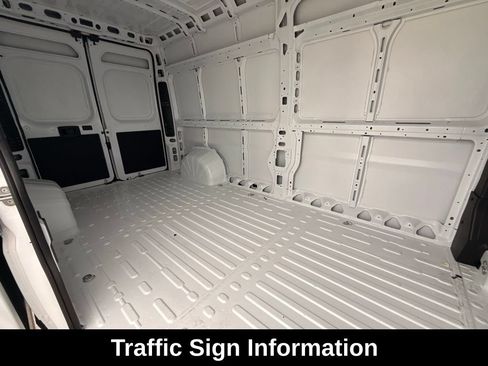 New 2026 RAM ProMaster 3500 w/ Premium Convenience Group FWD image 39
