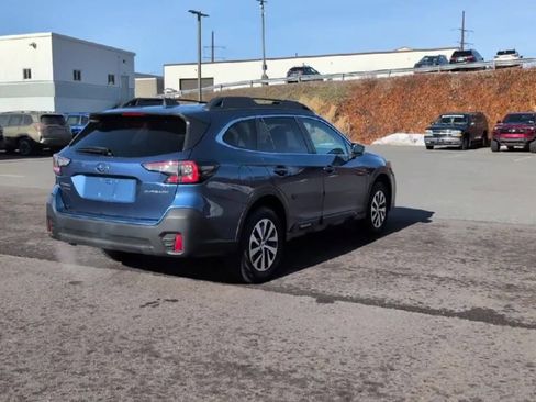 Certified 2022 Subaru Outback Premium image 8