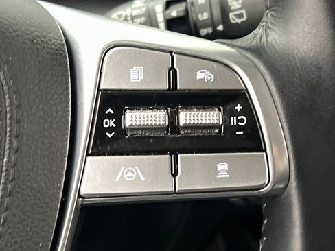 Used 2025 Kia Telluride S image 60