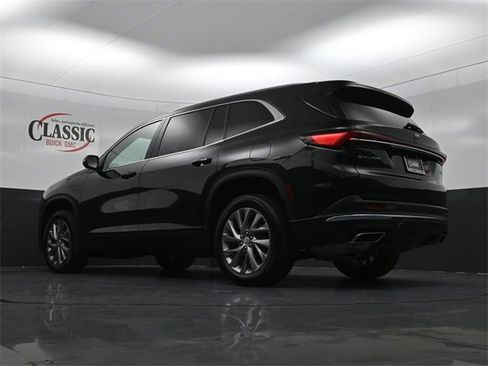 Used 2025 Buick Enclave Preferred image 28