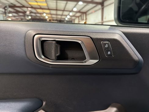 Used 2022 Ford Bronco Outer Banks w/ Sasquatch Package image 29