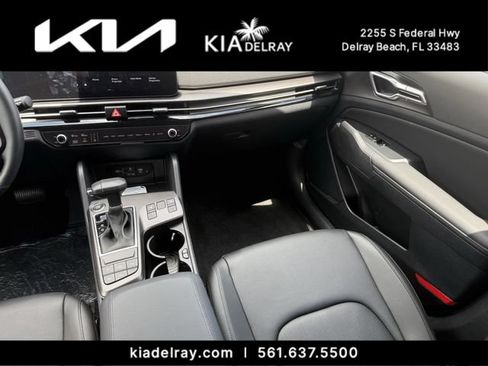Used 2026 Kia Sportage EX w/ EX Panorama Roof Package FWD image 14