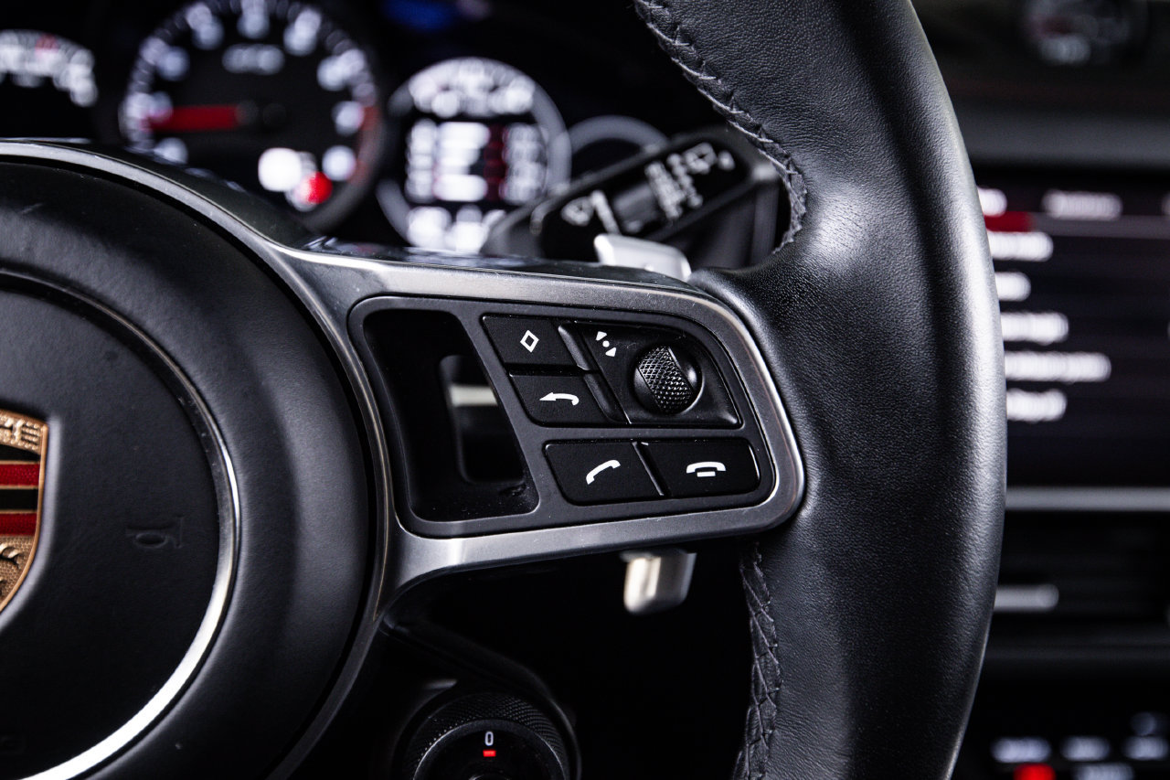 Certified 2022 Porsche Cayenne GTS AWD/4WD image 16