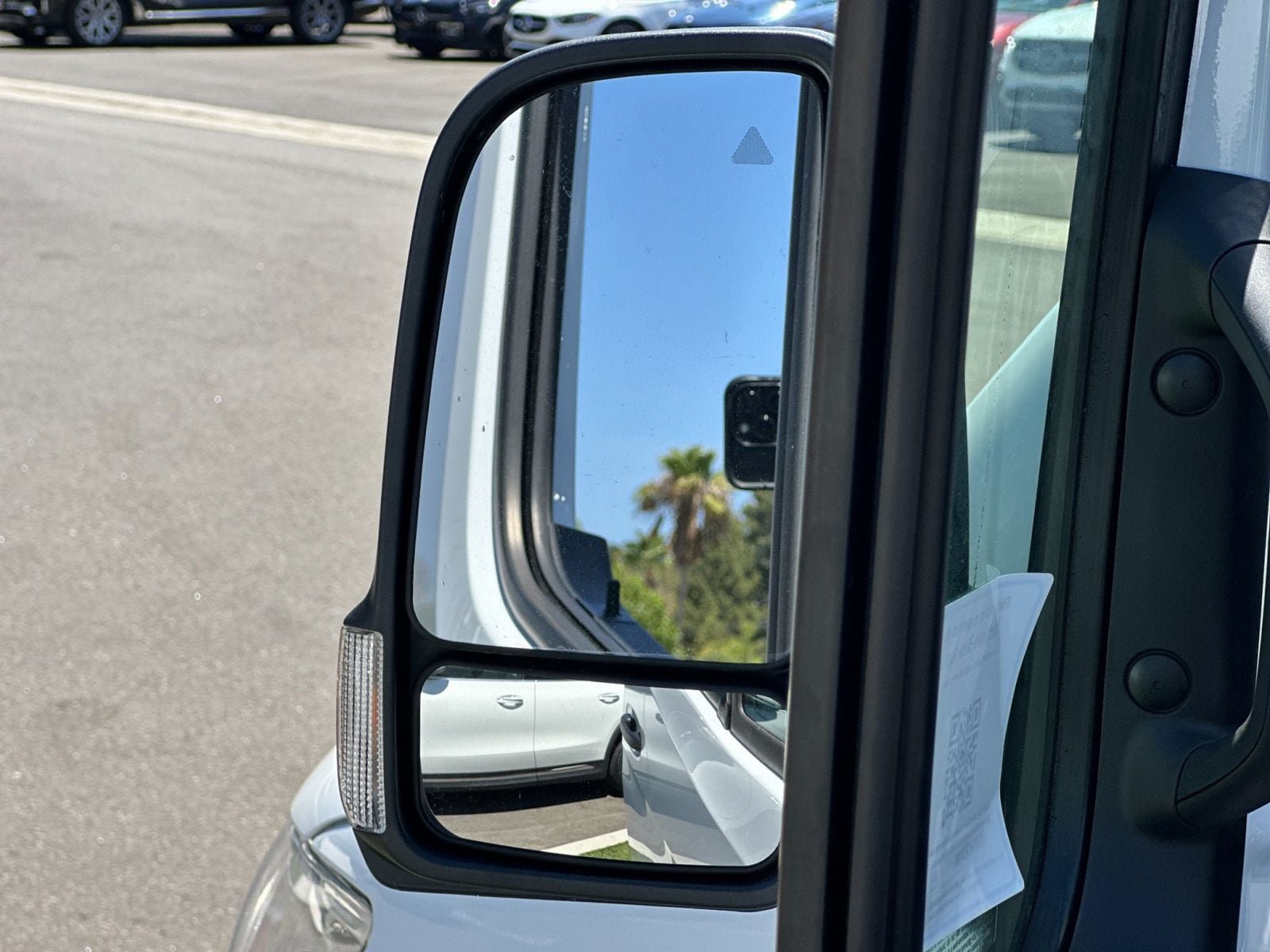 New 2026 Mercedes-Benz Sprinter 2500 image 9