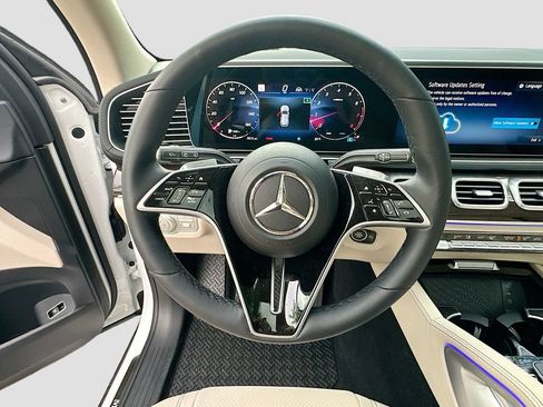 Certified 2026 Mercedes-Benz GLE 350 4MATIC image 11