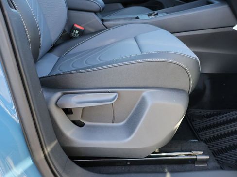 New 2026 Volkswagen Tiguan SE image 14