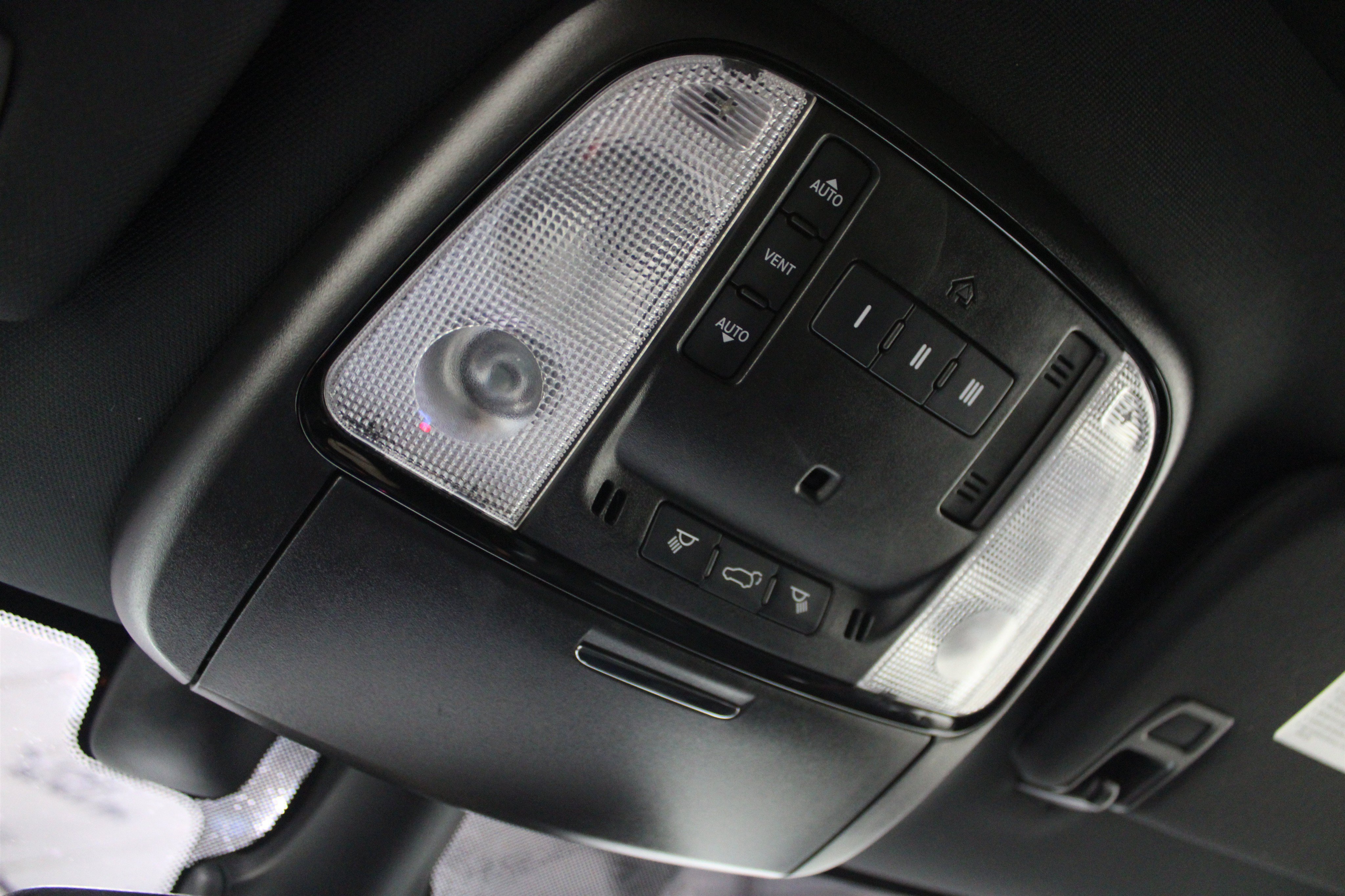 Used 2021 Dodge Durango SRT Hellcat w/ Technology Group AWD/4WD image 19