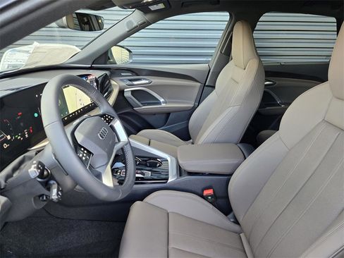 New 2025 Audi Q5 Premium Plus image 27