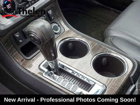 Used 2014 GMC Acadia SLT image 16