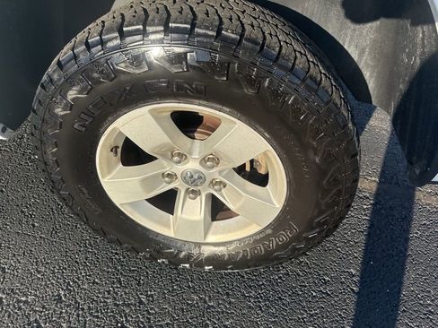 Used 2019 RAM 1500 Tradesman w/ Chrome Plus Package RWD image 6