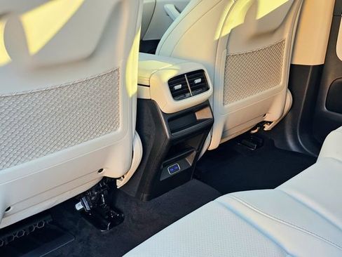 New 2026 Mercedes-Benz GLE 350 4MATIC image 24