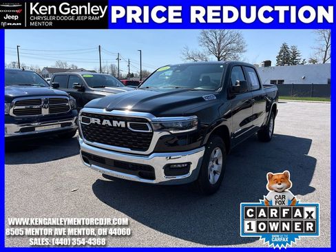 Used 2025 RAM 1500 Big Horn AWD/4WD image 3