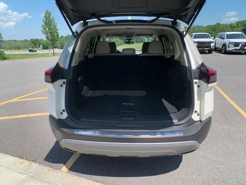 Certified 2023 Nissan Rogue SV AWD/4WD image 23