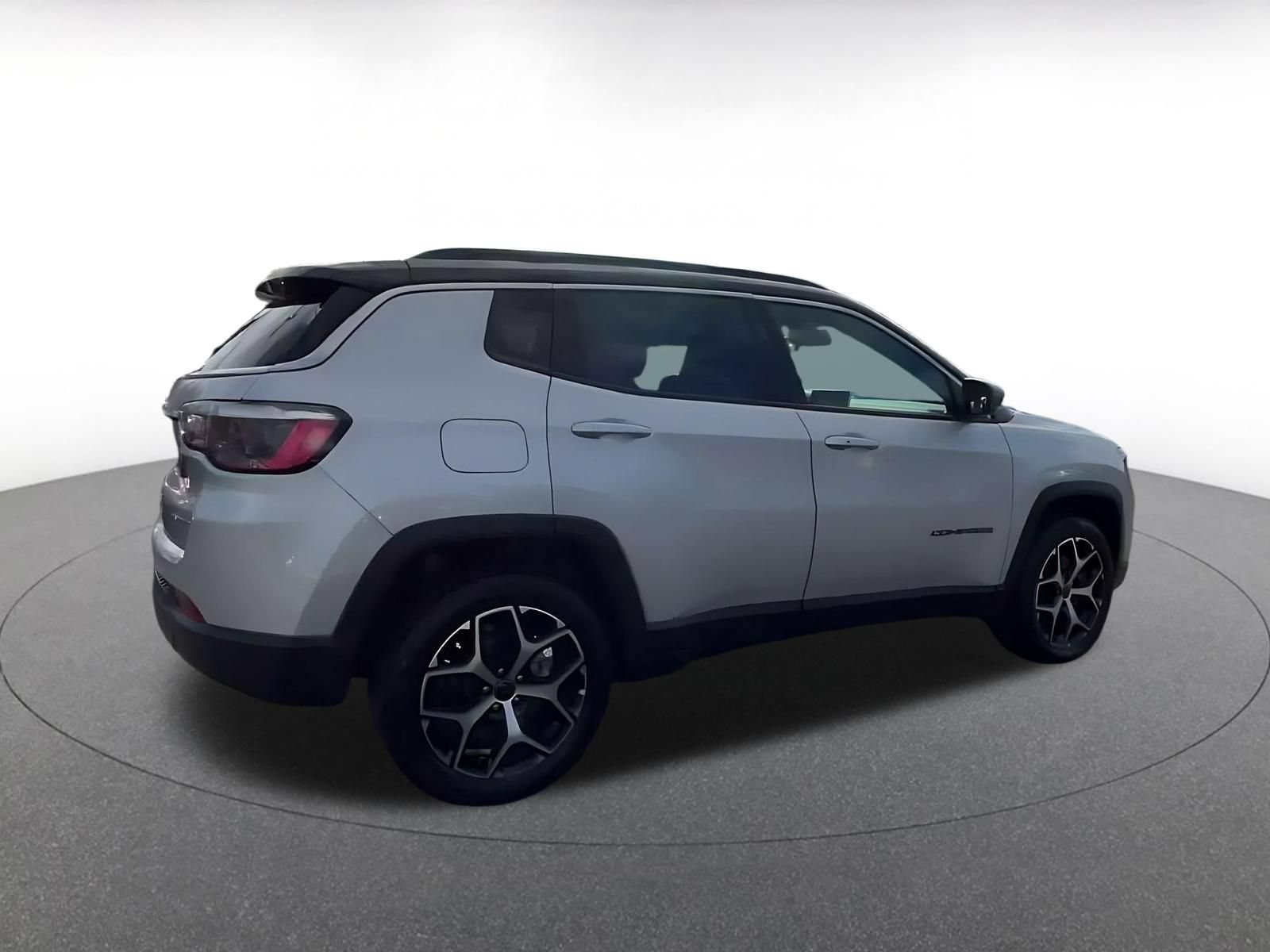 Used 2025 Jeep Compass Limited AWD/4WD image 14
