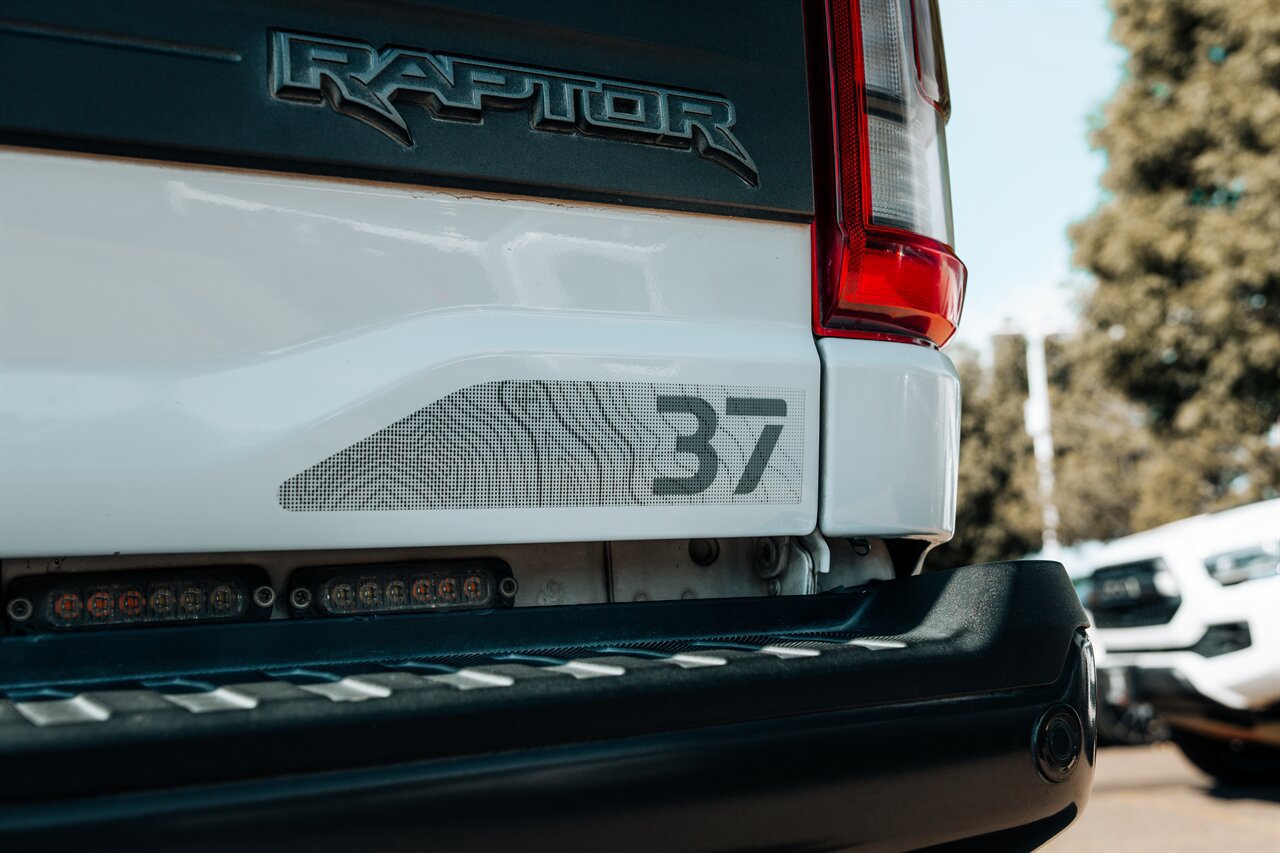 Used 2022 Ford F150 Raptor w/ Raptor 37 Performance Package AWD/4WD image 17