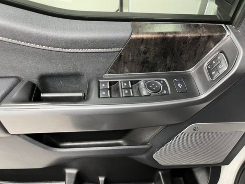 Used 2025 Ford F350 Lariat AWD/4WD image 24