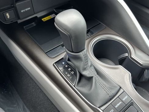 Used 2023 Toyota Camry XSE w/ Navigation Package image 19