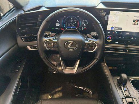 Used 2025 Lexus RX 350 Premium w/ Convenience Package FWD image 15