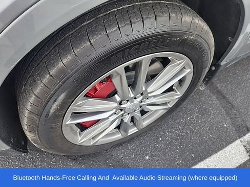 Used 2025 Cadillac XT5 Sportv w/ Technology Package AWD/4WD image 10