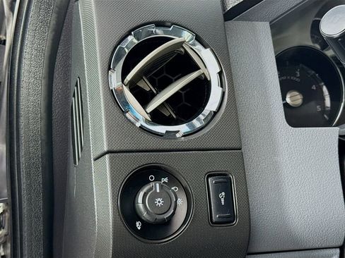 Used 2016 Ford F350 XLT w/ XLT Premium Package image 10