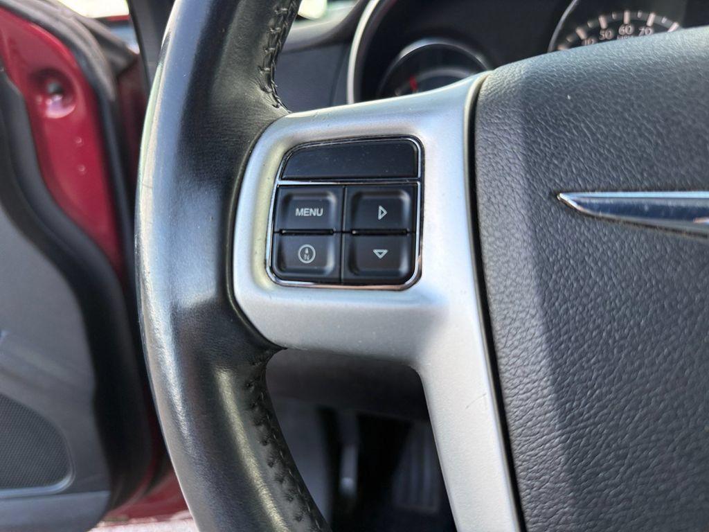 Used 2014 Chrysler 200 Touring FWD image 22