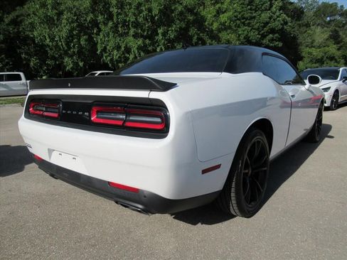 Used 2018 Dodge Challenger R/T Plus RWD image 7