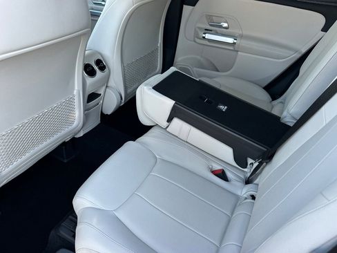 Certified 2022 Mercedes-Benz GLB 250 image 13