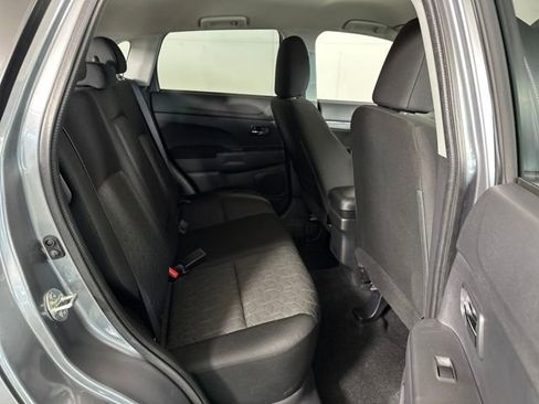 Used 2025 Mitsubishi Outlander Sport ES image 27