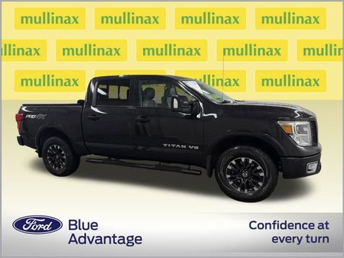 Used 2019 Nissan Titan PRO-4X w/ Pro-4x Convenience Package image 2