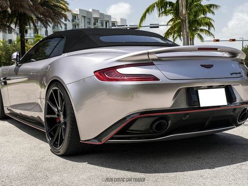 Used 2014 Aston Martin Vanquish Volante RWD image 14