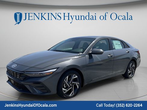 New 2026 Hyundai Elantra Limited FWD image 14