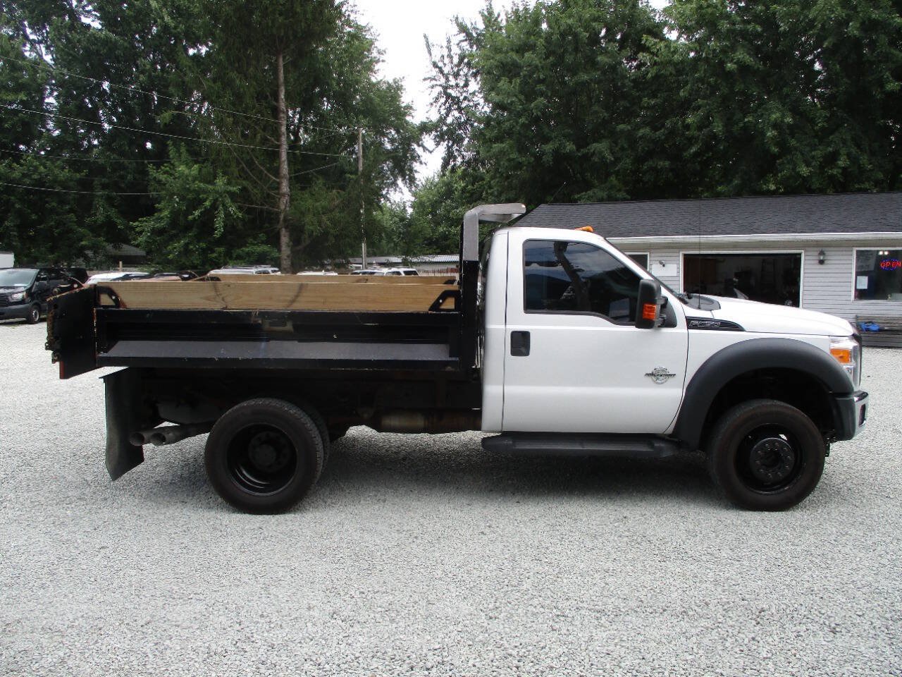 Used 2016 Ford F550 4x4 Regular Cab Super Duty w/ Power Equipment Group image 6
