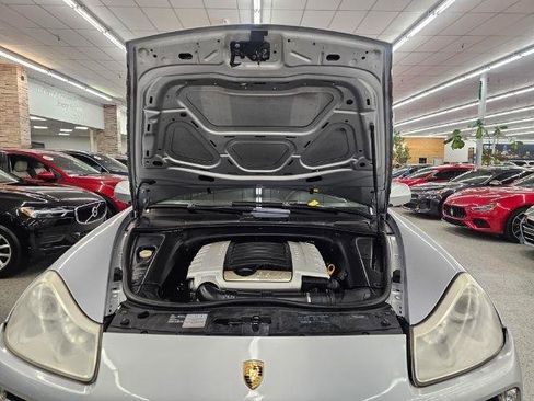 Used 2008 Porsche Cayenne AWD/4WD image 38